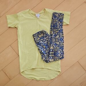 Yellow T-Shirt and Blue Patterned Leggings Set